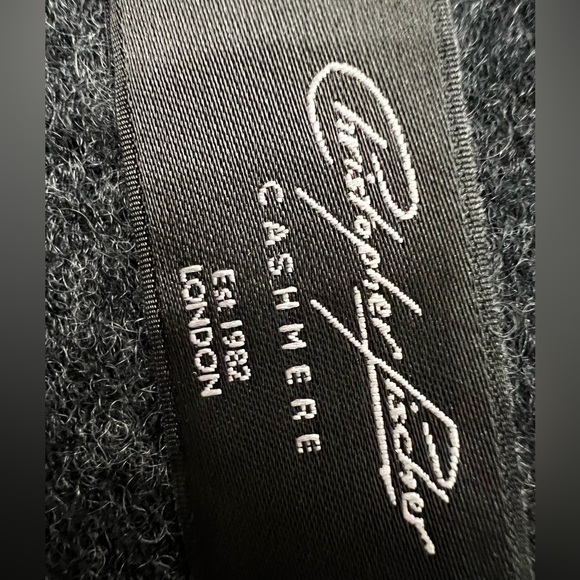 Dark grey off shoulder cashmere sweater (with stretch) - Picture 3 of 3